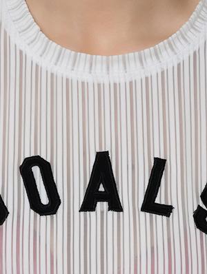 crew neck quirky patch boxy tee - 16643480 - Standard Image - 4