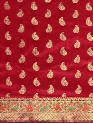 zari banarasi saree with blouse - 16645645 - Standard Image - 4