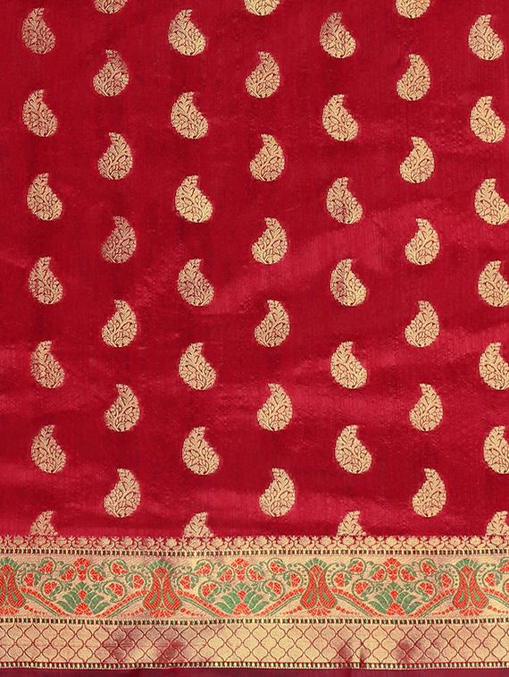 zari banarasi saree with blouse - 16645645 - Zoom Image - 4