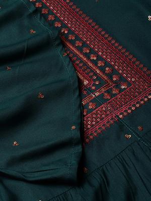 yoke embroidered high slit kurta - 16649940 - Standard Image - 4