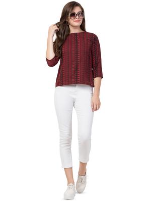 round neck printed top - 16650959 - Standard Image - 4
