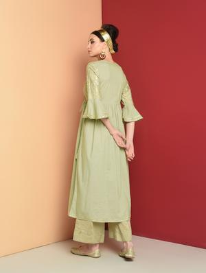 gold print flared kurta - 16654271 - Standard Image - 4