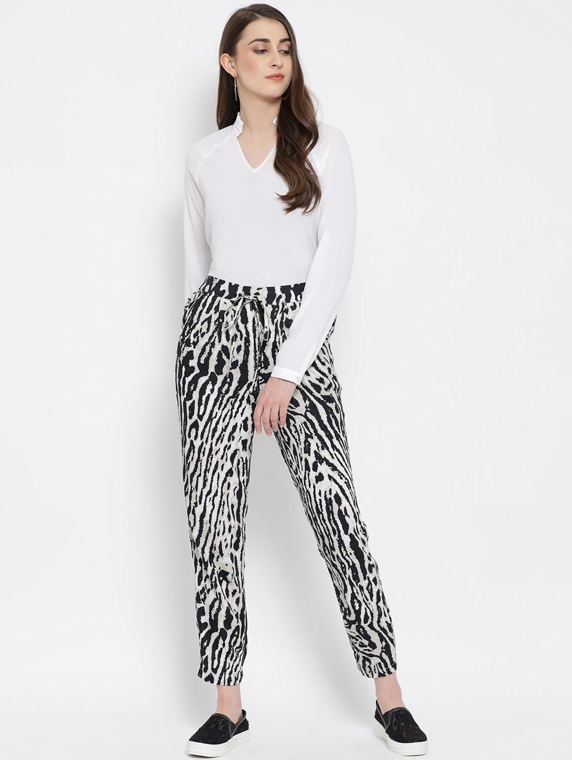 drawstring pocket detail trouser - 16673753 - Zoom Image - 4