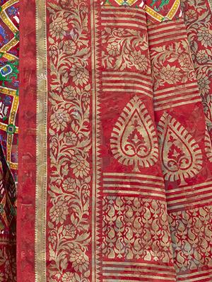 printed brasso saree with blouse - 16675318 - Standard Image - 4