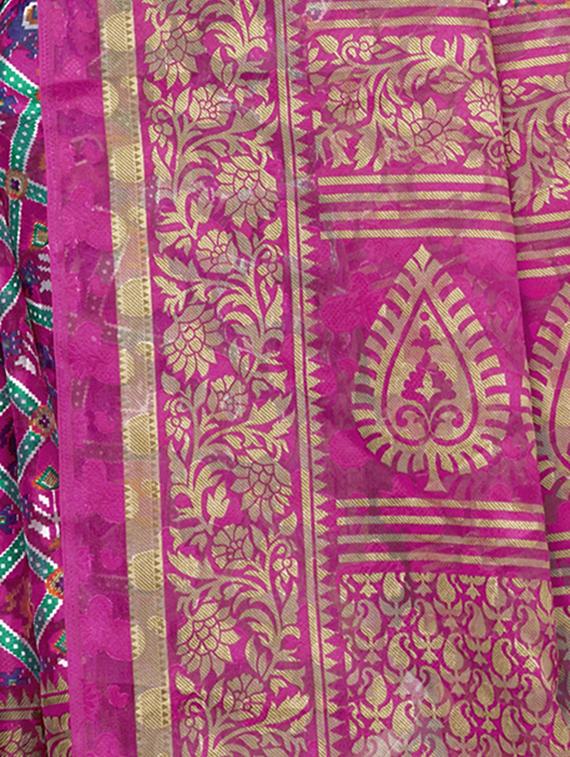 printed brasso saree with blouse - 16675320 - Zoom Image - 4