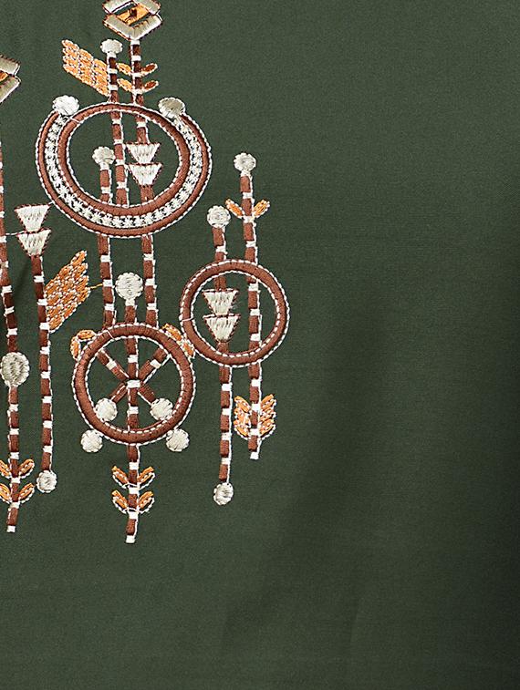 embroidered straight kurta - 16676426 - Zoom Image - 4