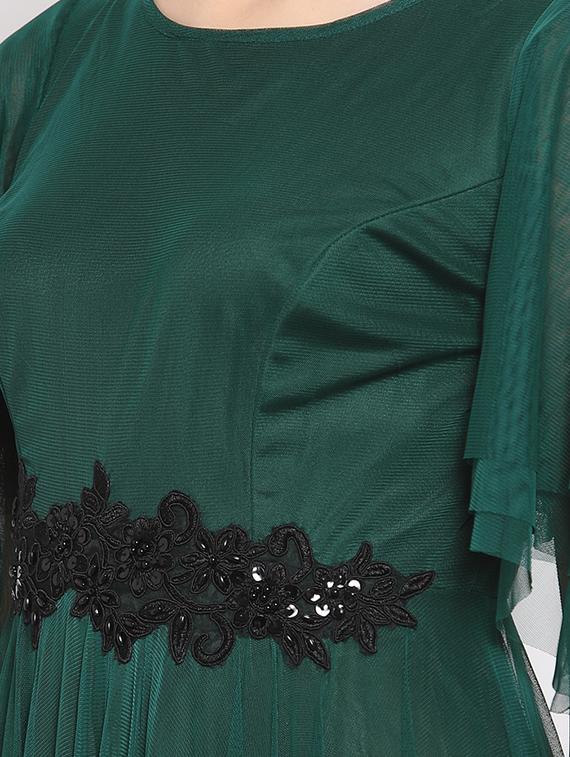 boat neck contrast embellished patch maxi dress - 16677107 - Zoom Image - 4