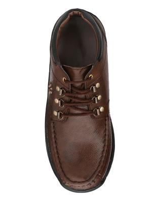 brown leatherette low ankle boots - 16682506 - Standard Image - 4