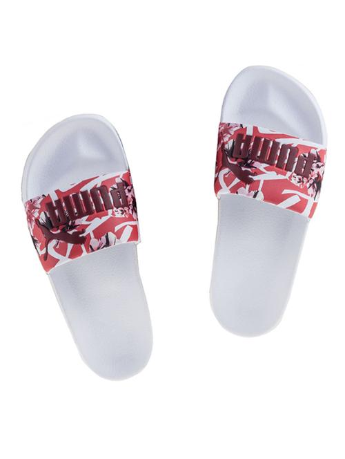 red slides flip flops - 16693132 - Very Small Image - 1