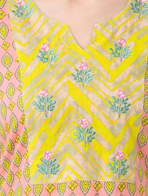 prtinted straight kurta - 16696902 - Standard Image - 4
