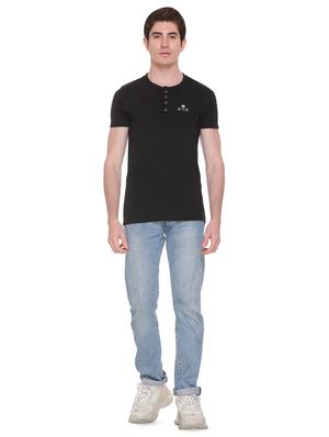 black solid t-shirt - 16698095 - Standard Image - 4