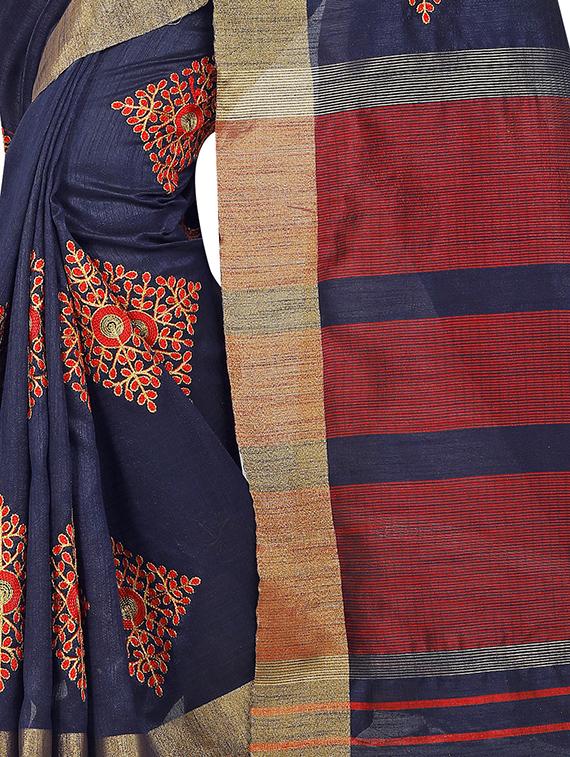 blue cotton embroidered saree with blouse - 16700686 - Zoom Image - 4