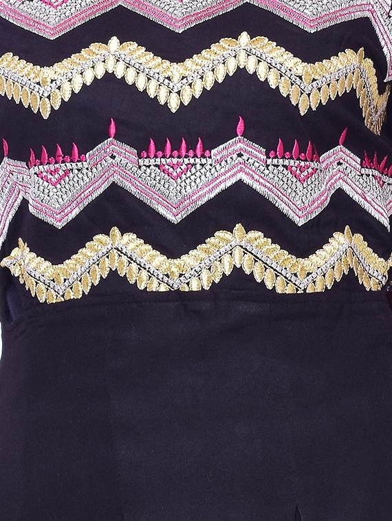 embroidered flared ethnic dress - 16700791 - Zoom Image - 4