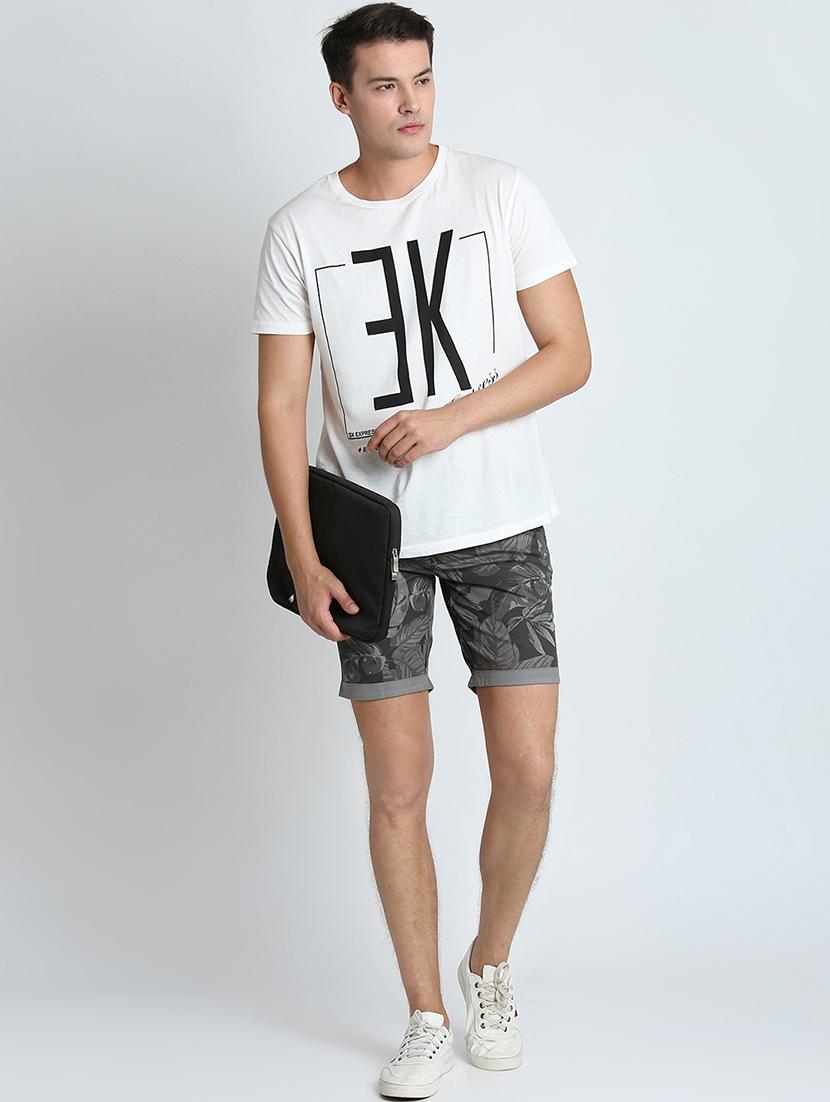 grey tropical print shorts - 16701829 - Zoom Image - 4