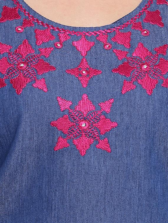 embroidered denim straight kurta - 16702755 - Zoom Image - 4