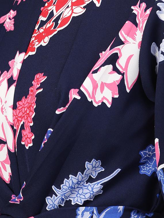 front twist detail floral a-line dress - 16704536 - Zoom Image - 4