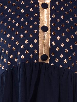 gold print flared kurta - 16708590 - Standard Image - 4