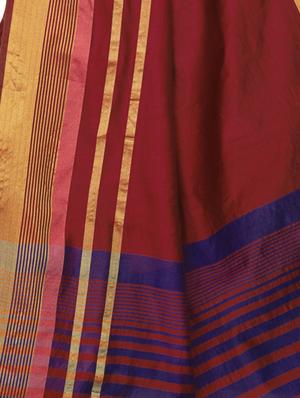 solid bordered saree with blouse - 16717242 - Standard Image - 4
