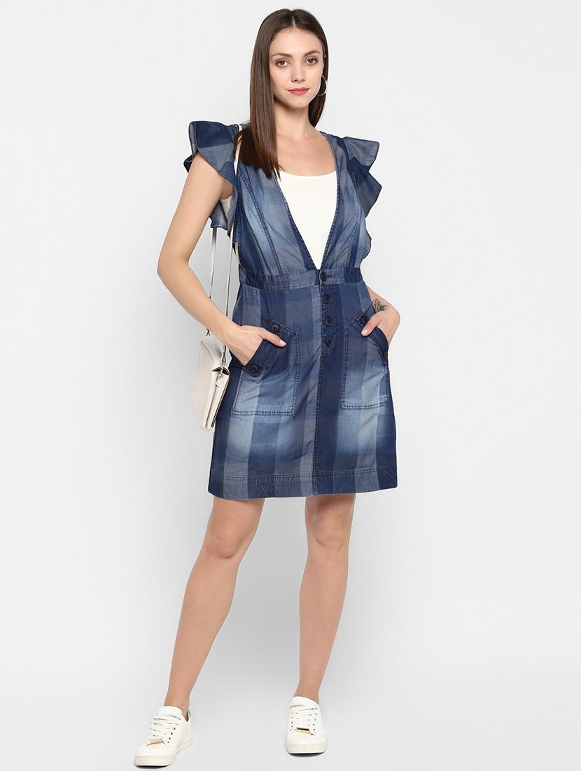 v neck ruffle detail checkered dress - 16737280 - Zoom Image - 4