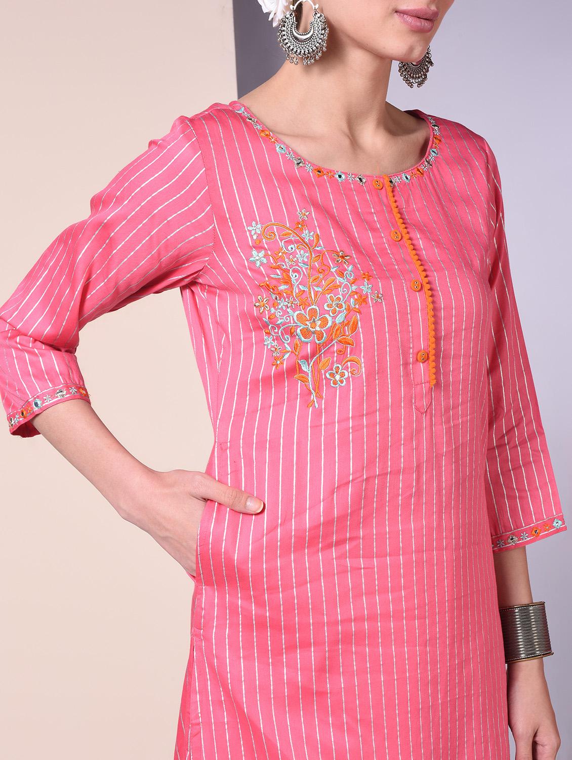 ethnic motif kurta palazzo set - 16744769 - Zoom Image - 4
