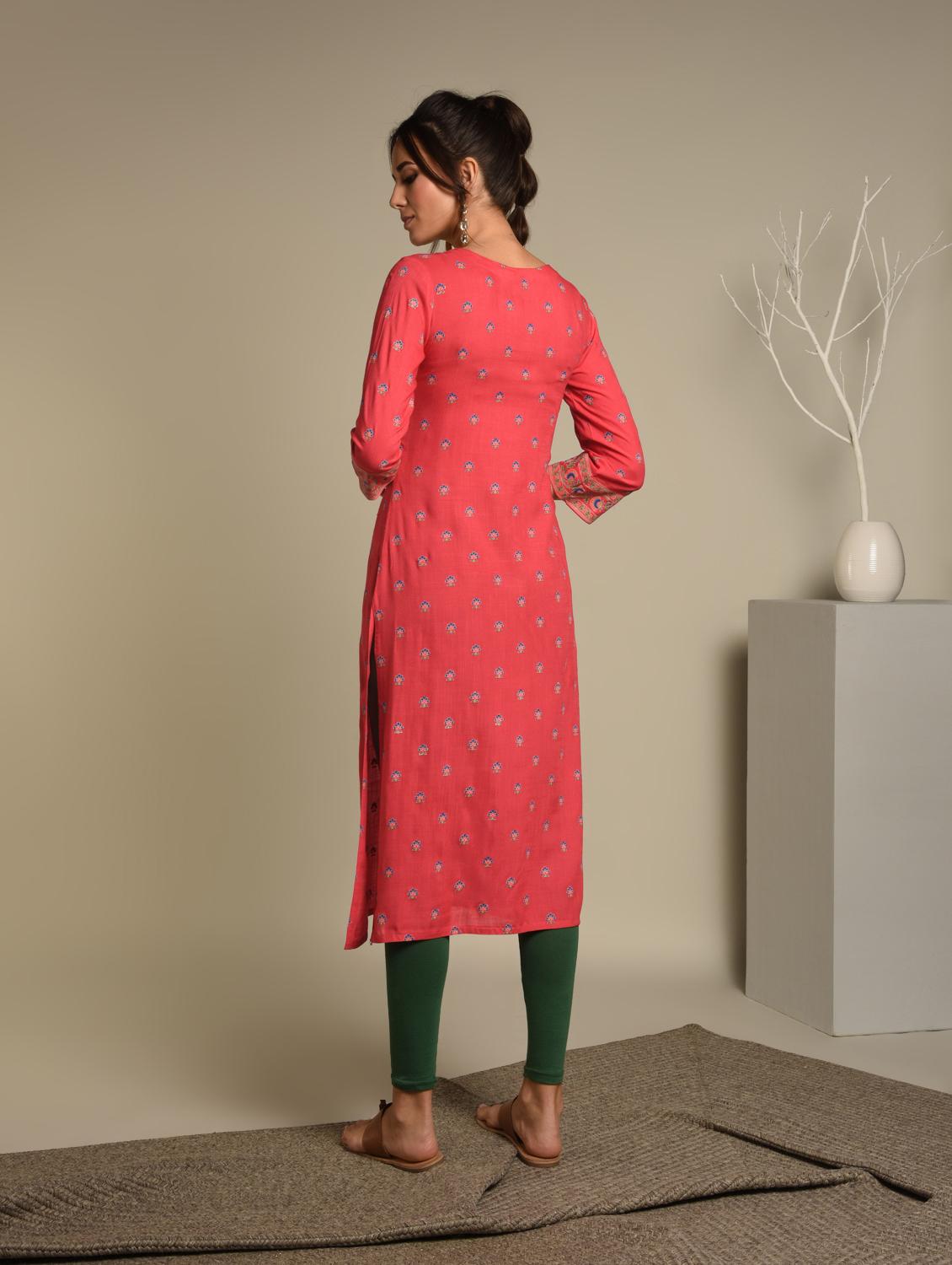 floral straight kurta - 16746335 - Zoom Image - 4