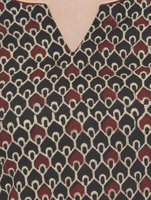 black ajrak print straight kurta - 16750233 - Standard Image - 4