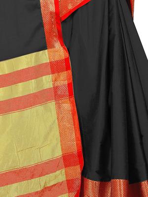 solid bordered saree with blouse - 16771886 - Standard Image - 4