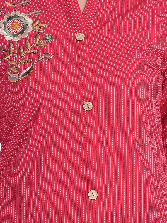 embroidered straight kurta - 16773730 - Zoom Image - 4