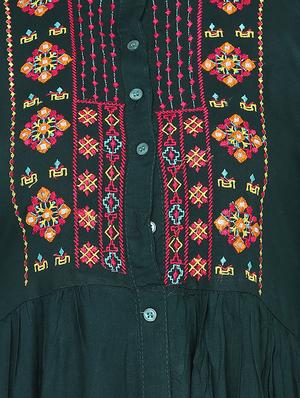 embroidered flared kurta - 16786909 - Standard Image - 4