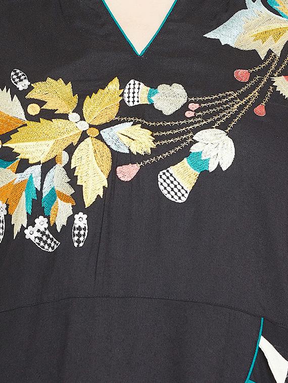embroidered kurta palazzo set - 16803962 - Zoom Image - 4