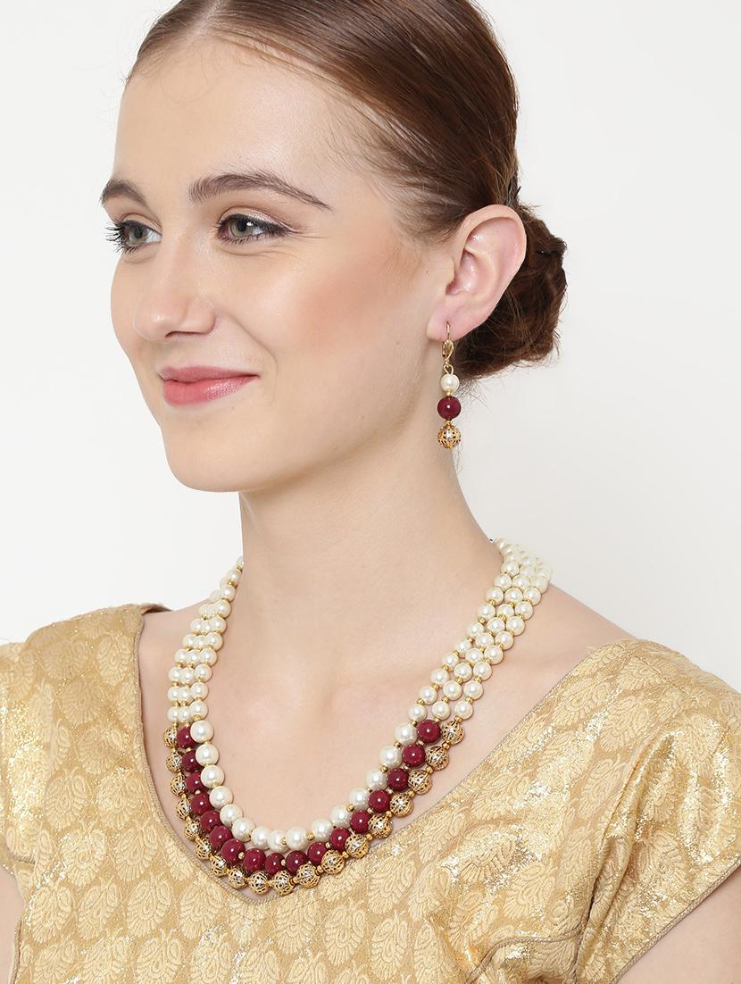 gold metal short necklace - 16811651 - Zoom Image - 4