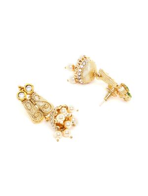 gold metal choker necklace - 16811676 - Standard Image - 4
