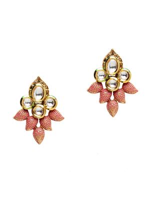 gold metal short necklace - 16811740 - Standard Image - 4
