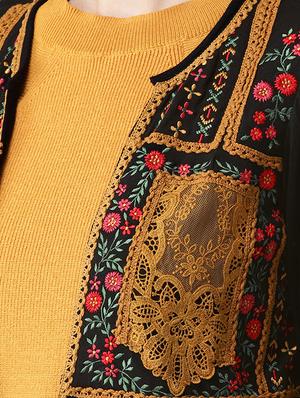 embroidered detail bell sleeved jacket - 16813655 - Standard Image - 4