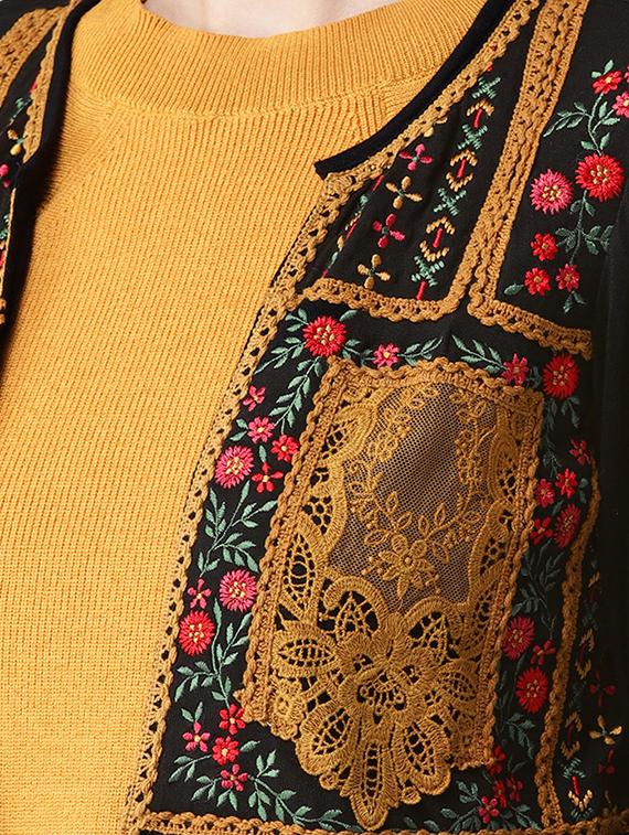 embroidered detail bell sleeved jacket - 16813655 - Zoom Image - 4