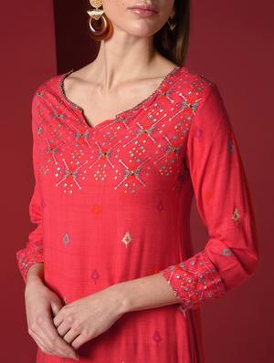 ikat print kurta palazzo set - 16816494 - Standard Image - 4