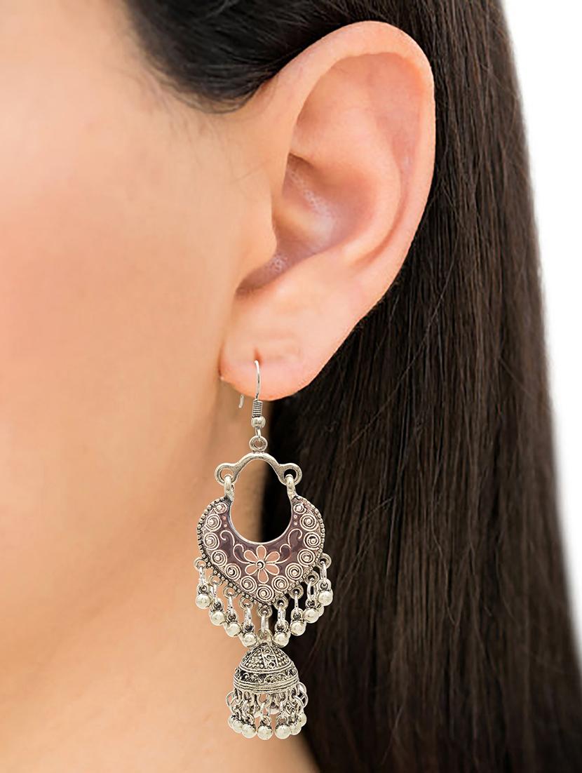 silver metal chandballi earring - 16834776 - Zoom Image - 4