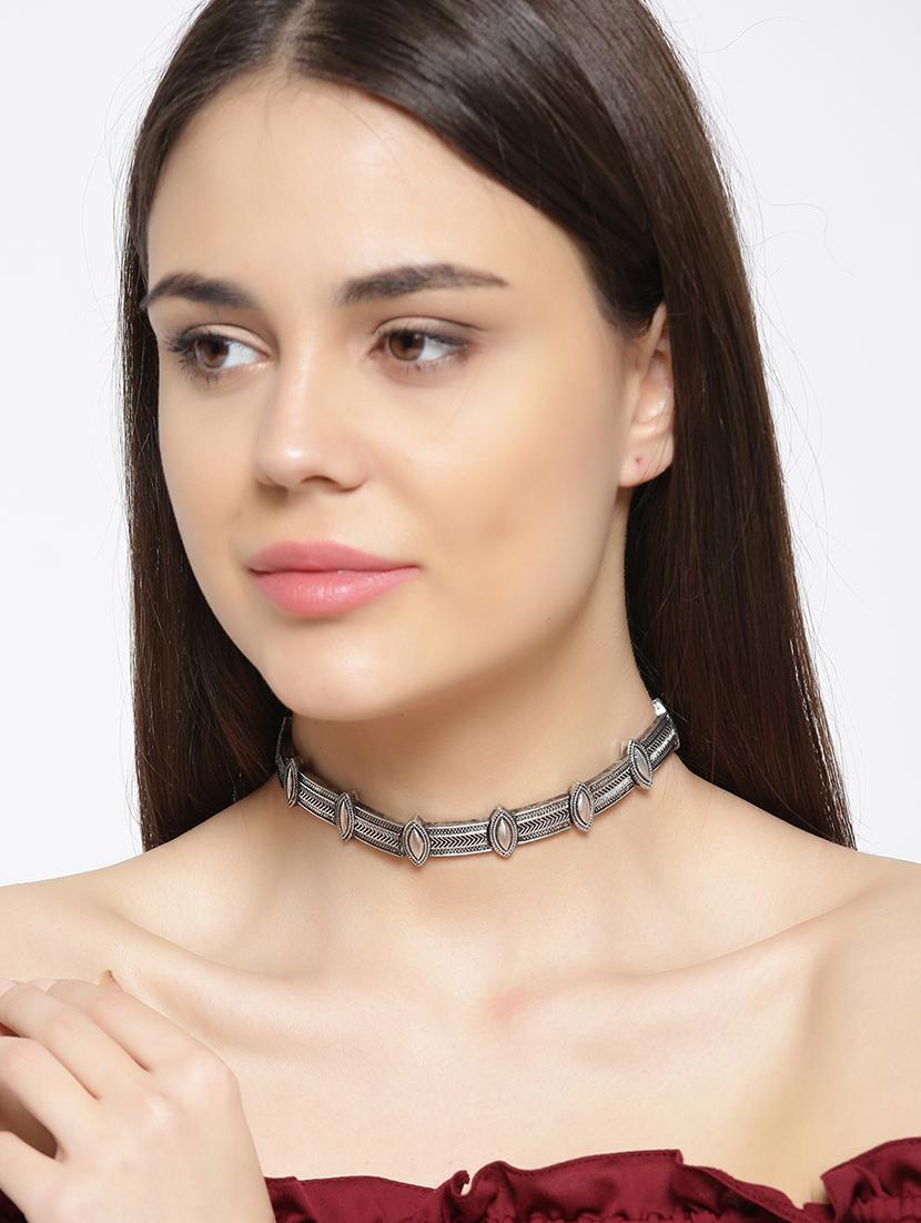 silver brass choker necklace - 16842485 - Zoom Image - 4