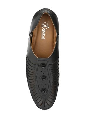 black leatherette slip on jutis - 16842852 - Standard Image - 4