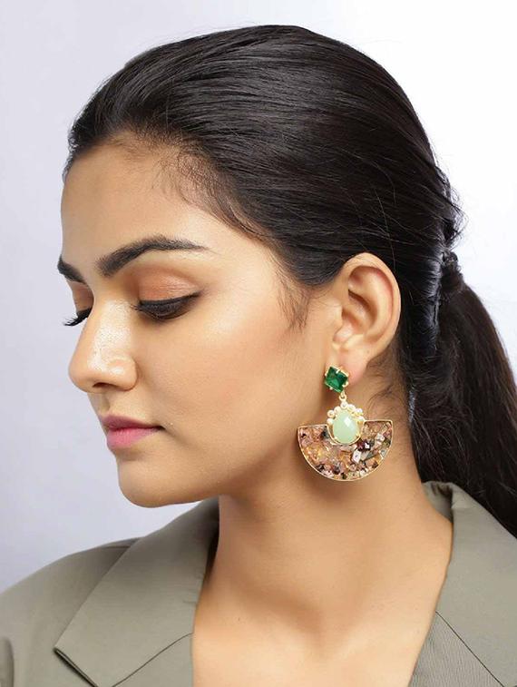 green brass drop earring - 16858895 - Zoom Image - 4