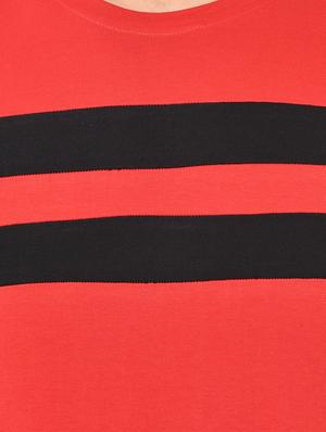 red taped t-shirt - 16969898 - Standard Image - 4