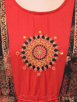 embroidered layered kurta - 16972053 - Standard Image - 4