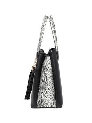 black leatherette (pu) regular handbag - 16975259 - Standard Image - 4