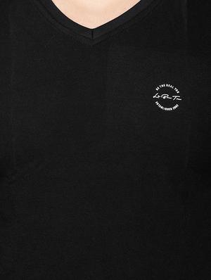 black solid t-shirt - 17019171 - Standard Image - 4