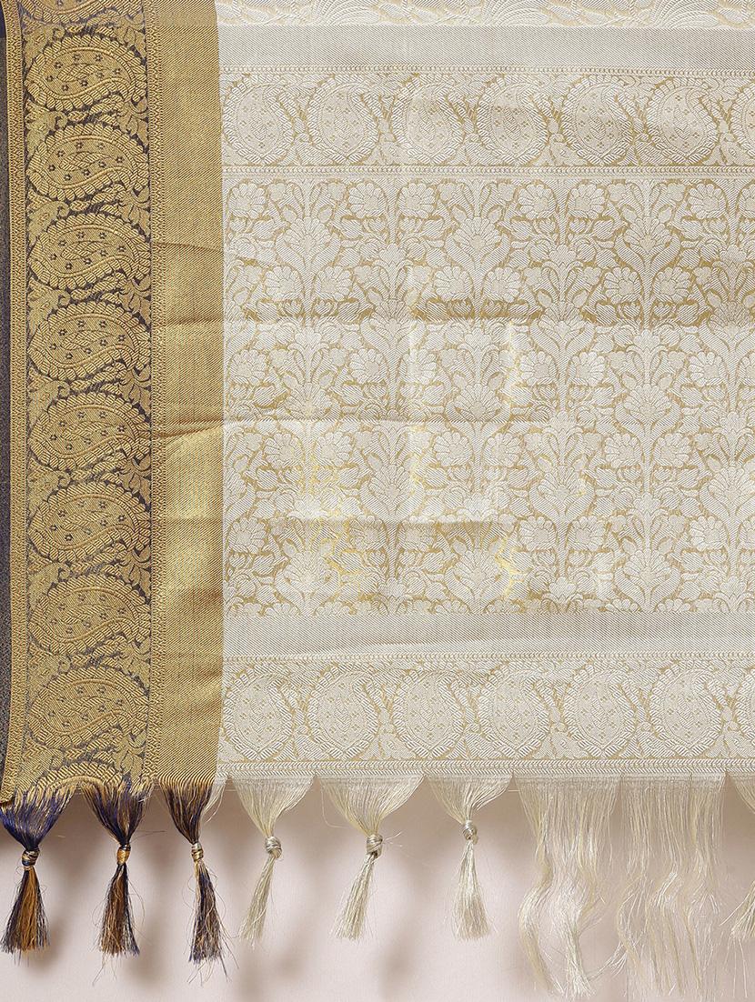 solid banarasi saree with blouse - 17089992 - Zoom Image - 4