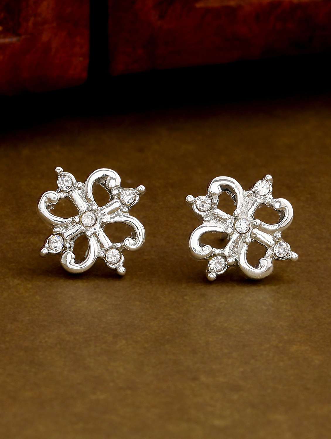 silver  metal studs earring