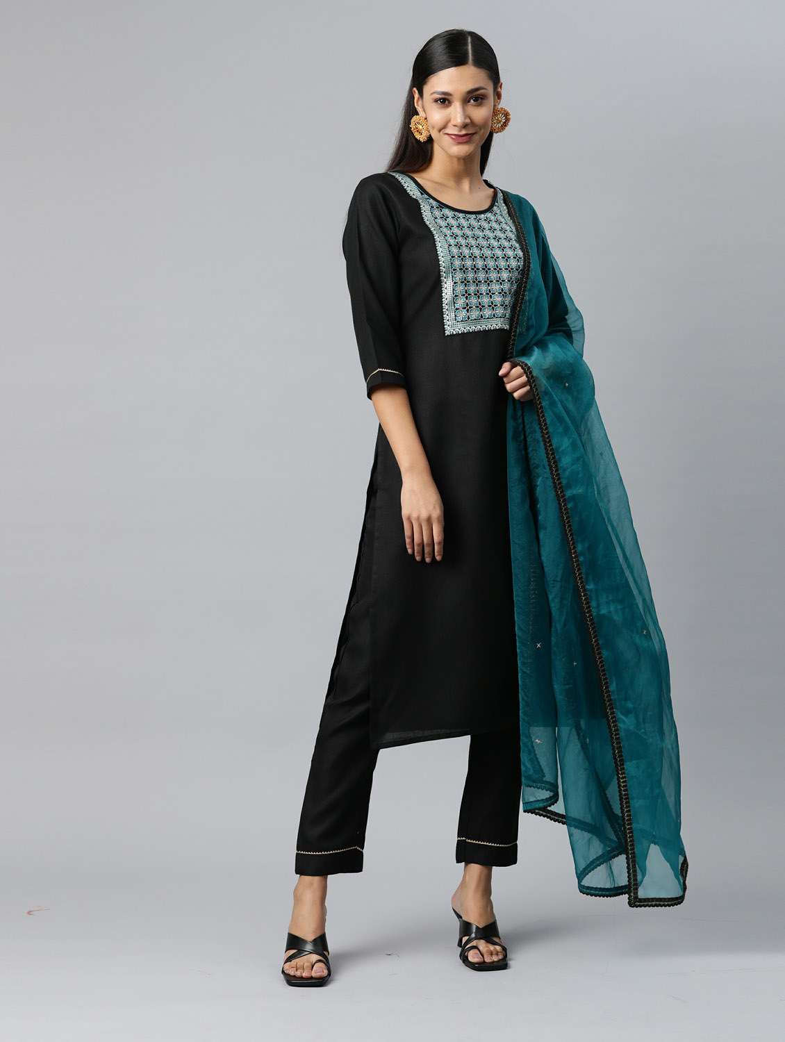 black kurta pant set with dupatta