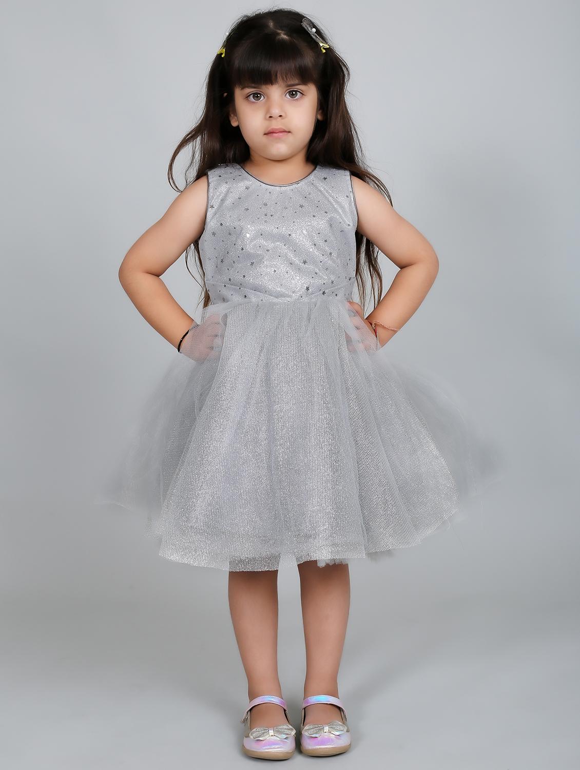 girls round neck sleeveless frock