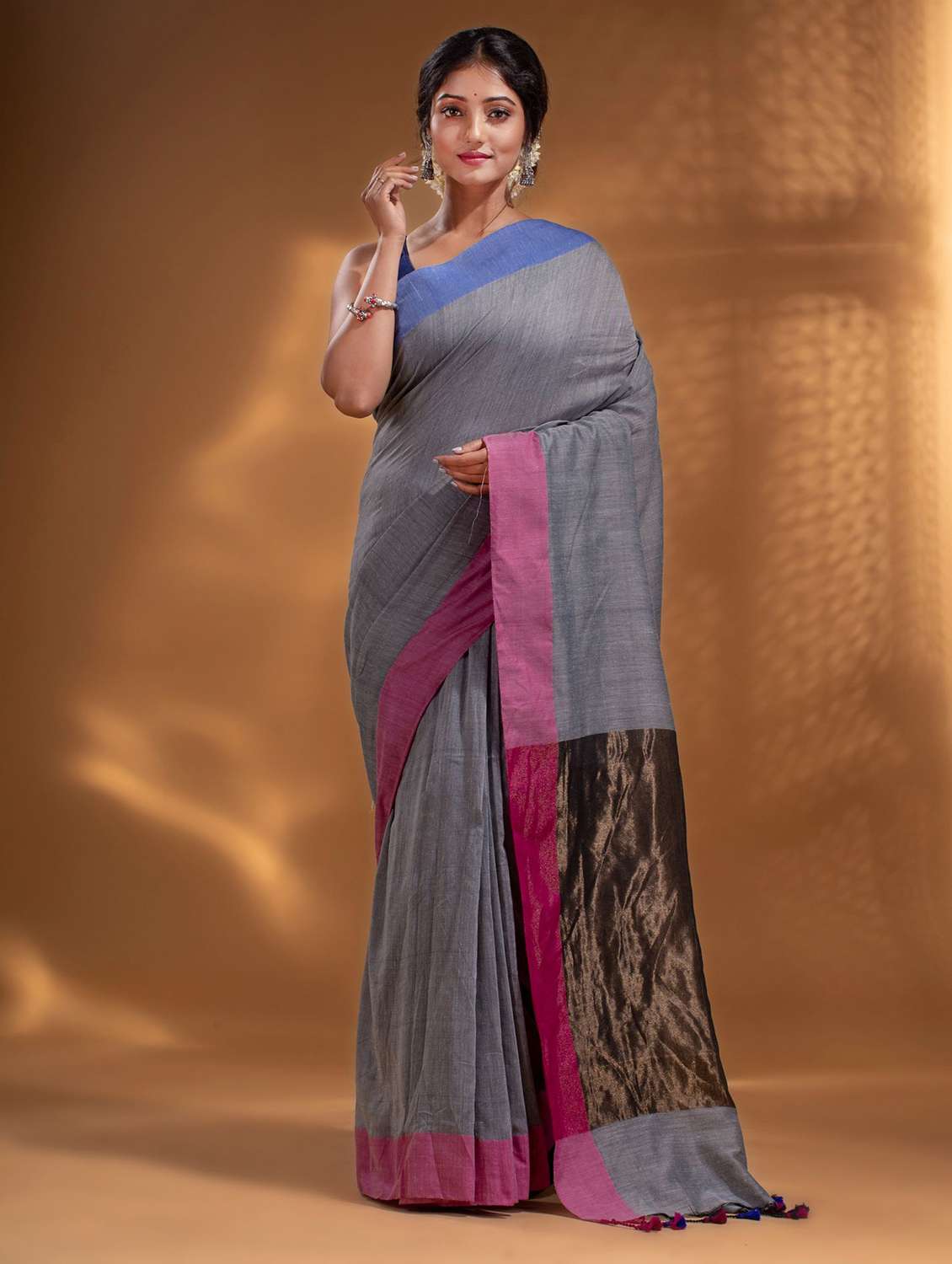women's bordered grey colored saree with blouse