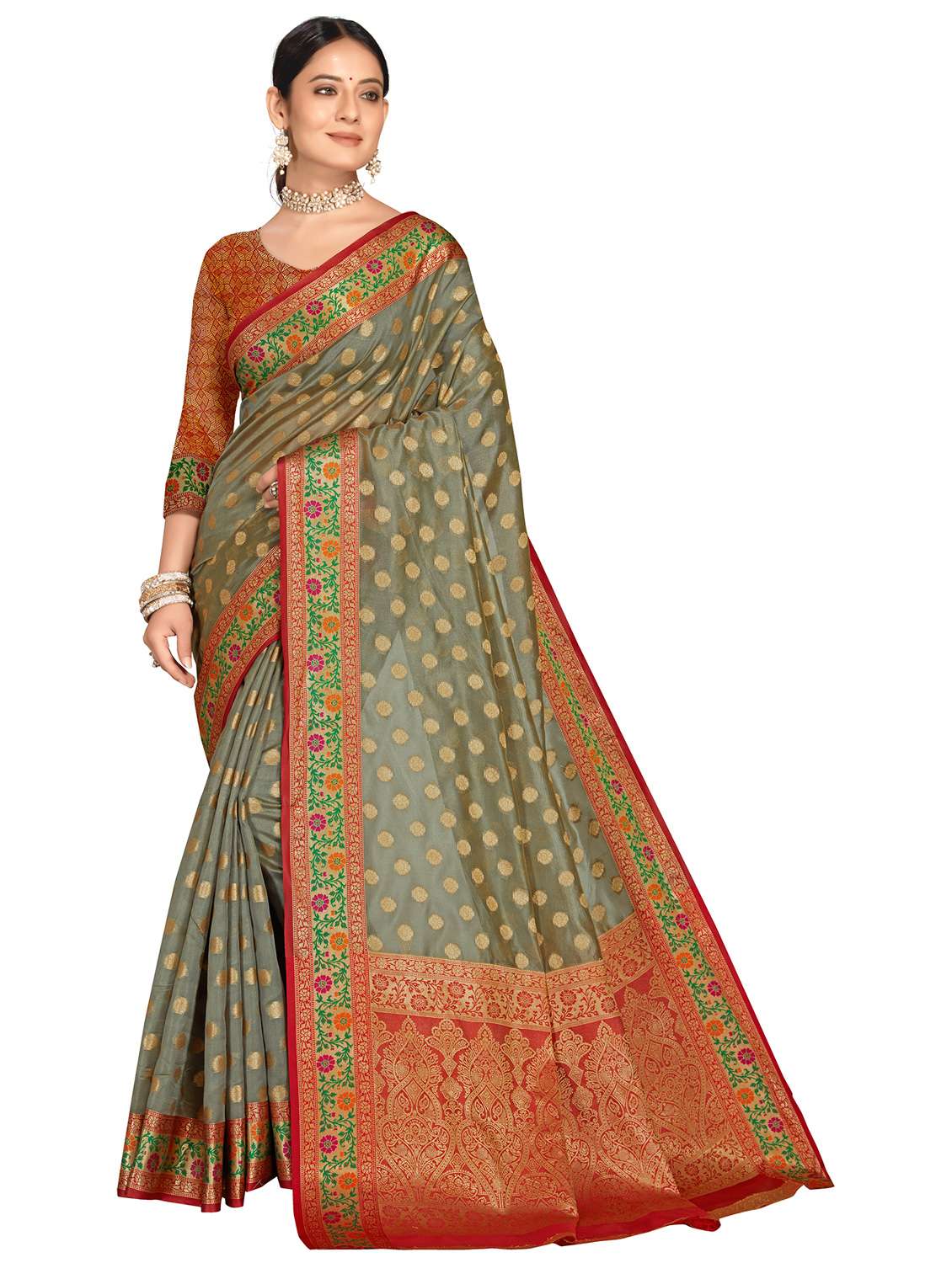women's banarasi saree with blouse
